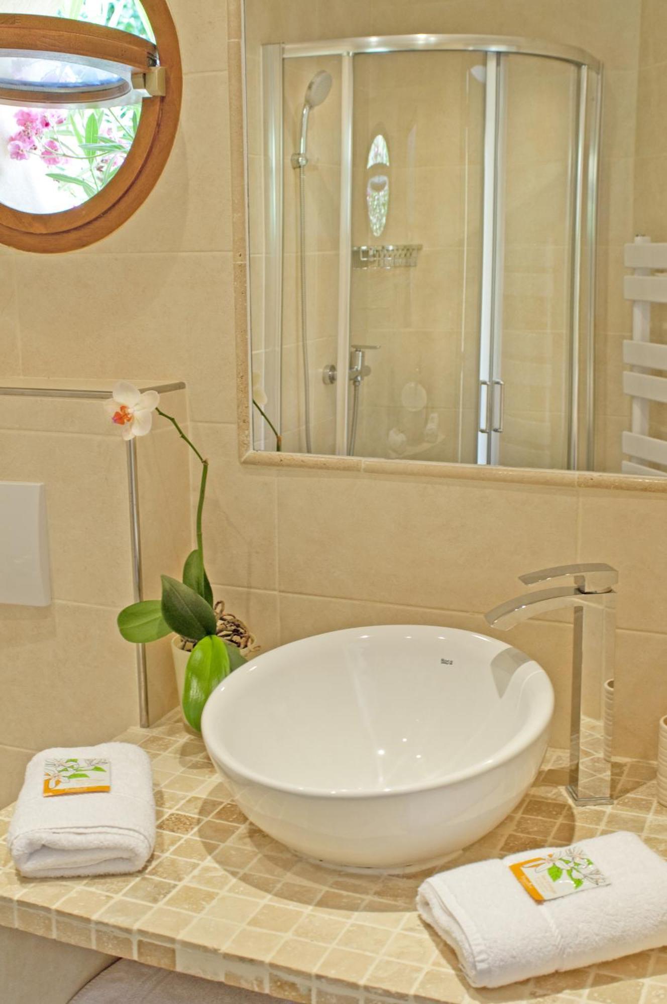 Bed and breakfast La Colline de Vence Extérieur photo