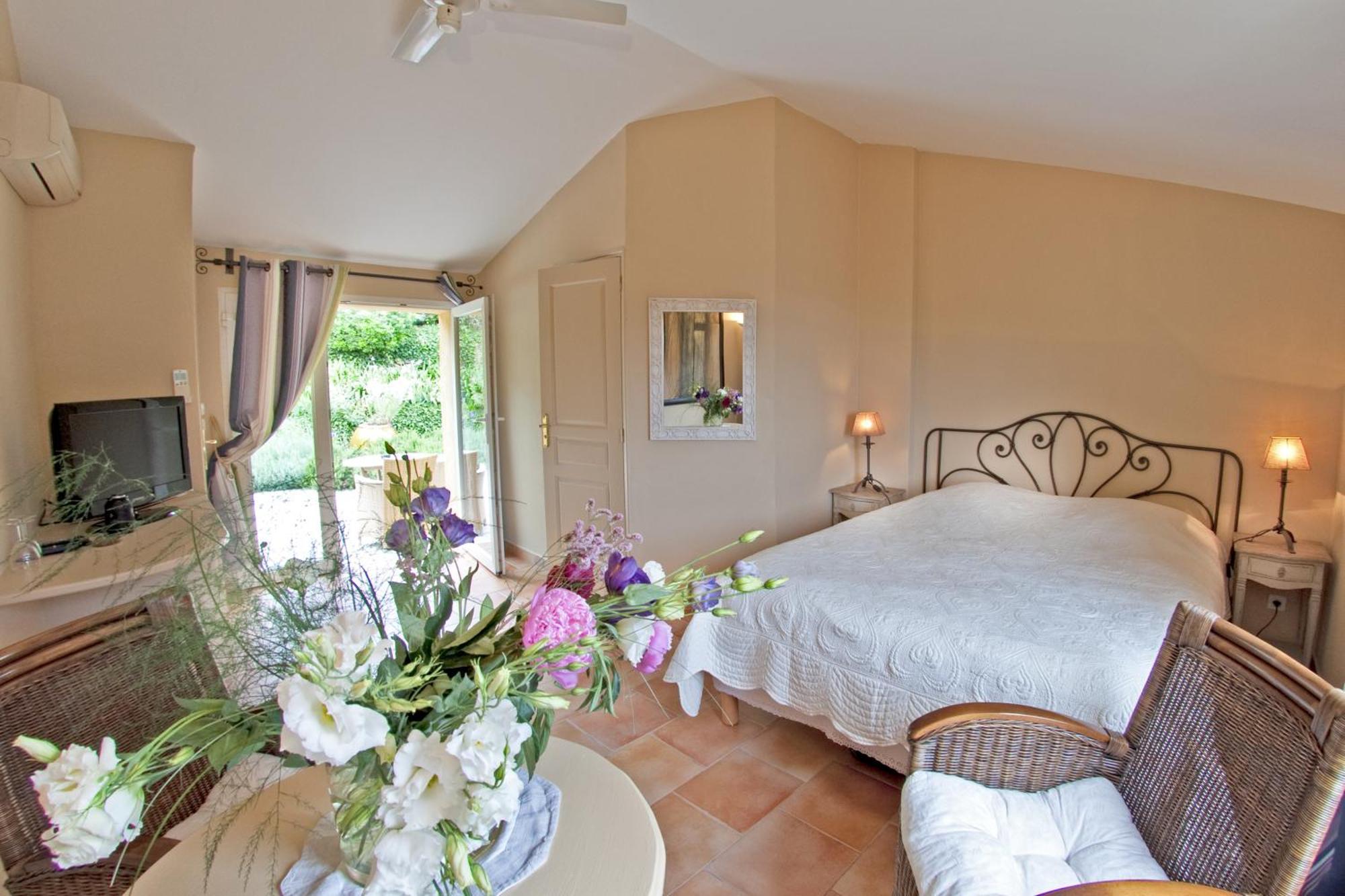Bed and breakfast La Colline de Vence Extérieur photo